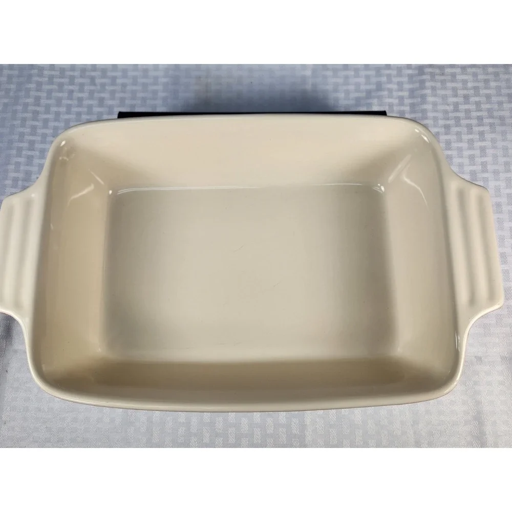 Colorz Fire Red Ambre Casserole Baking Dish Serving Graduated Color Stoneware